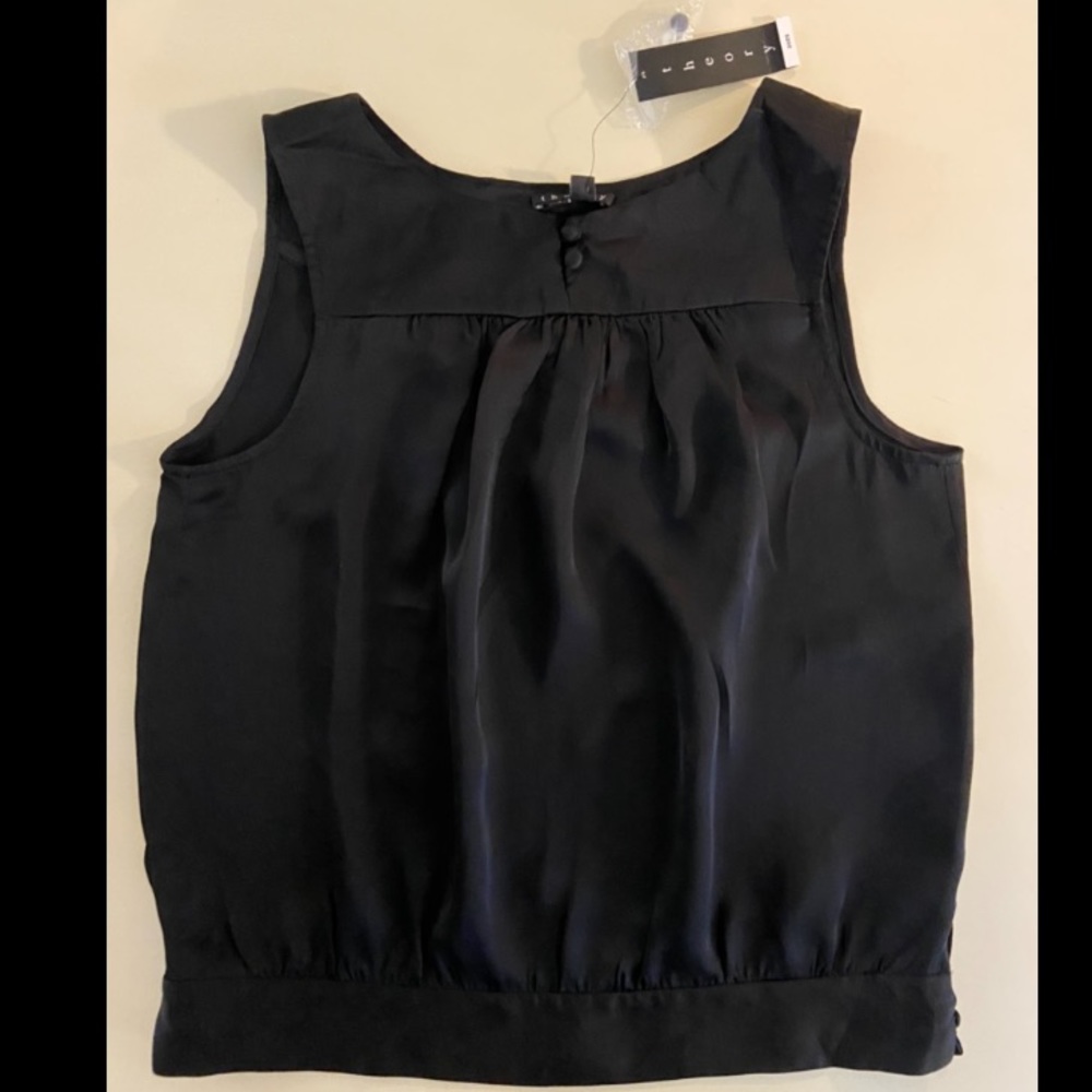 THEORY- NWT Lisa Poignant Blouse
